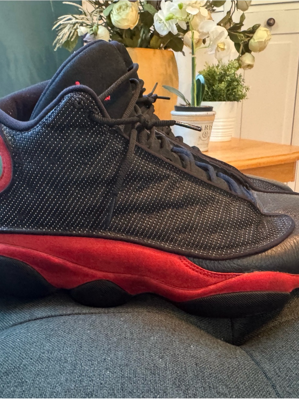 Jordan Men's Black and Red Athletic High-Top Sneakers